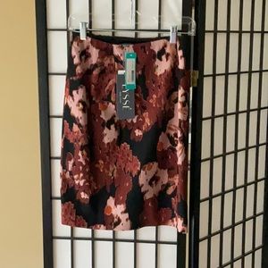 Skirt with elastic waist and has nice stretch